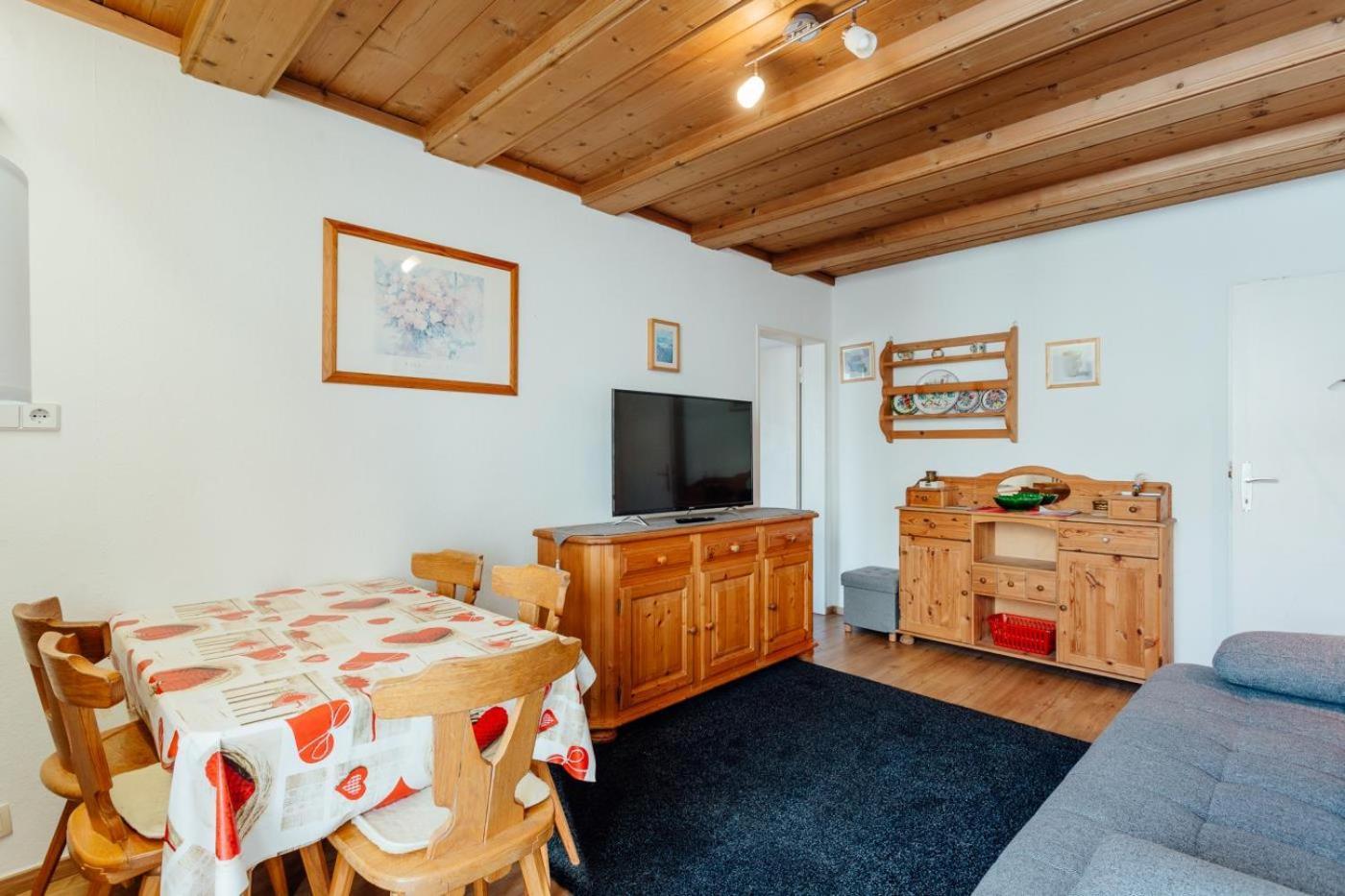 Alpenstadel Mit Hallenbad Und Sauna By Monicare Seefeld in Tirol Ngoại thất bức ảnh